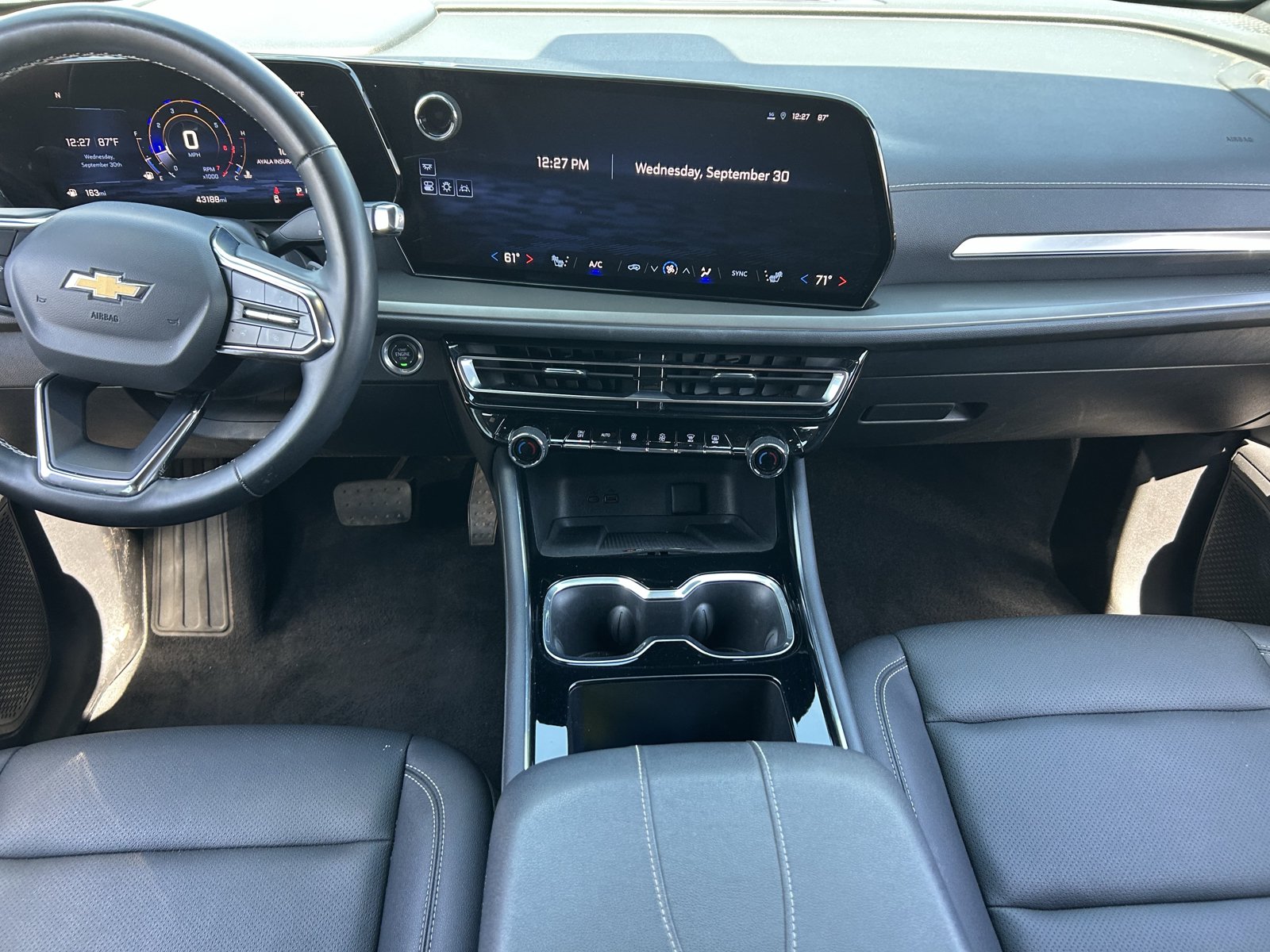 Certified 2025 Chevrolet Traverse LT FWD image 17