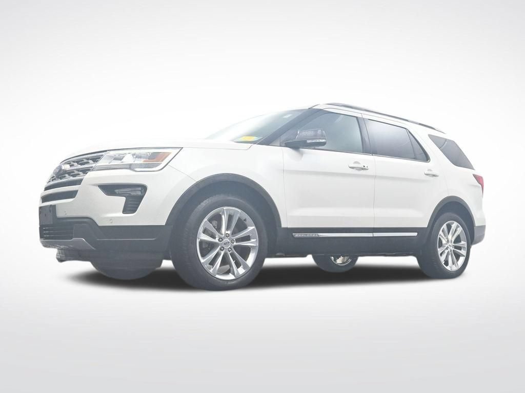 Used 2018 Ford Explorer XLT w/ Equipment Group 202A AWD/4WD image 29
