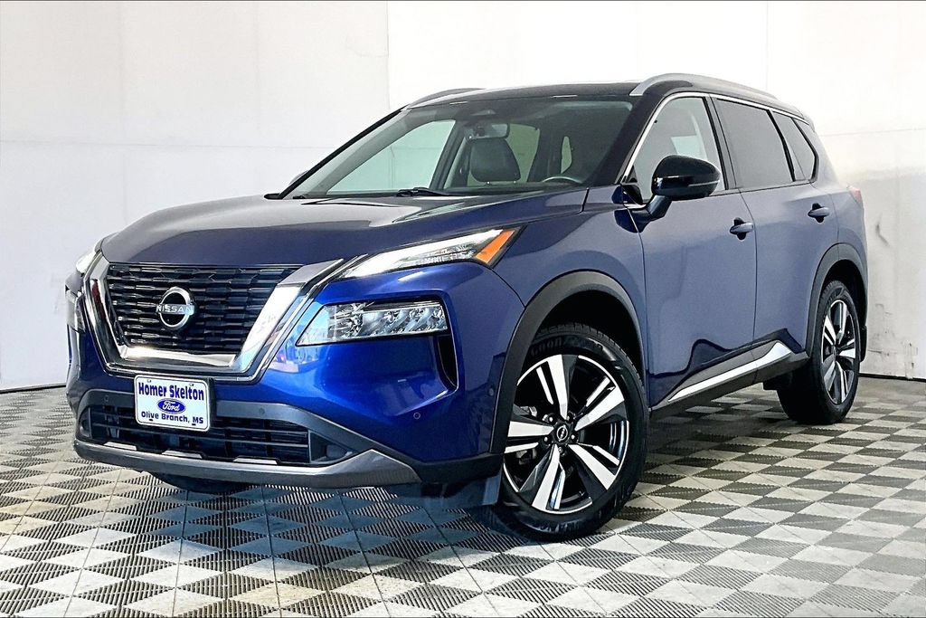 Used 2023 Nissan Rogue SL w/ SL Premium Package FWD image 2