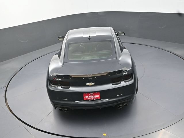 Used 2013 Chevrolet Camaro SS RWD image 25