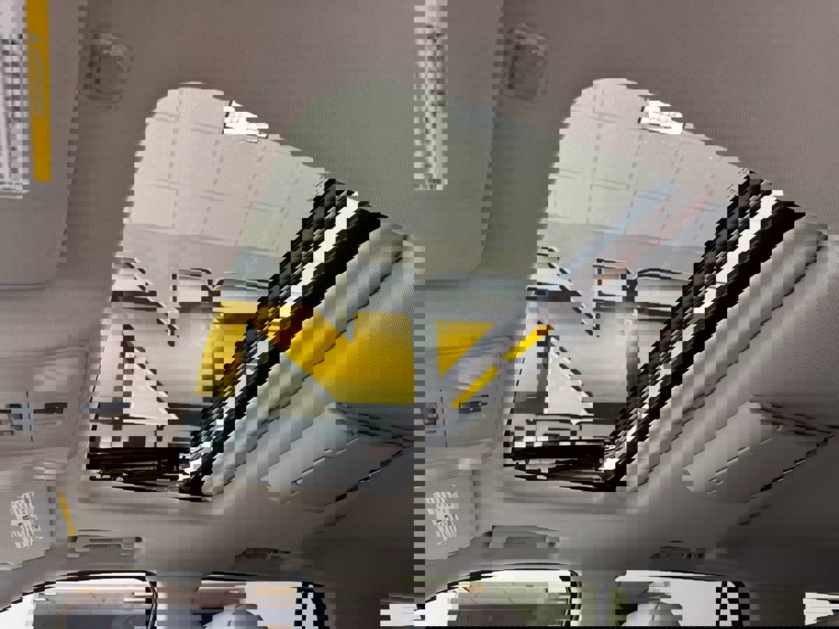 Used 2015 GMC Yukon Denali w/ Touring Package image 35