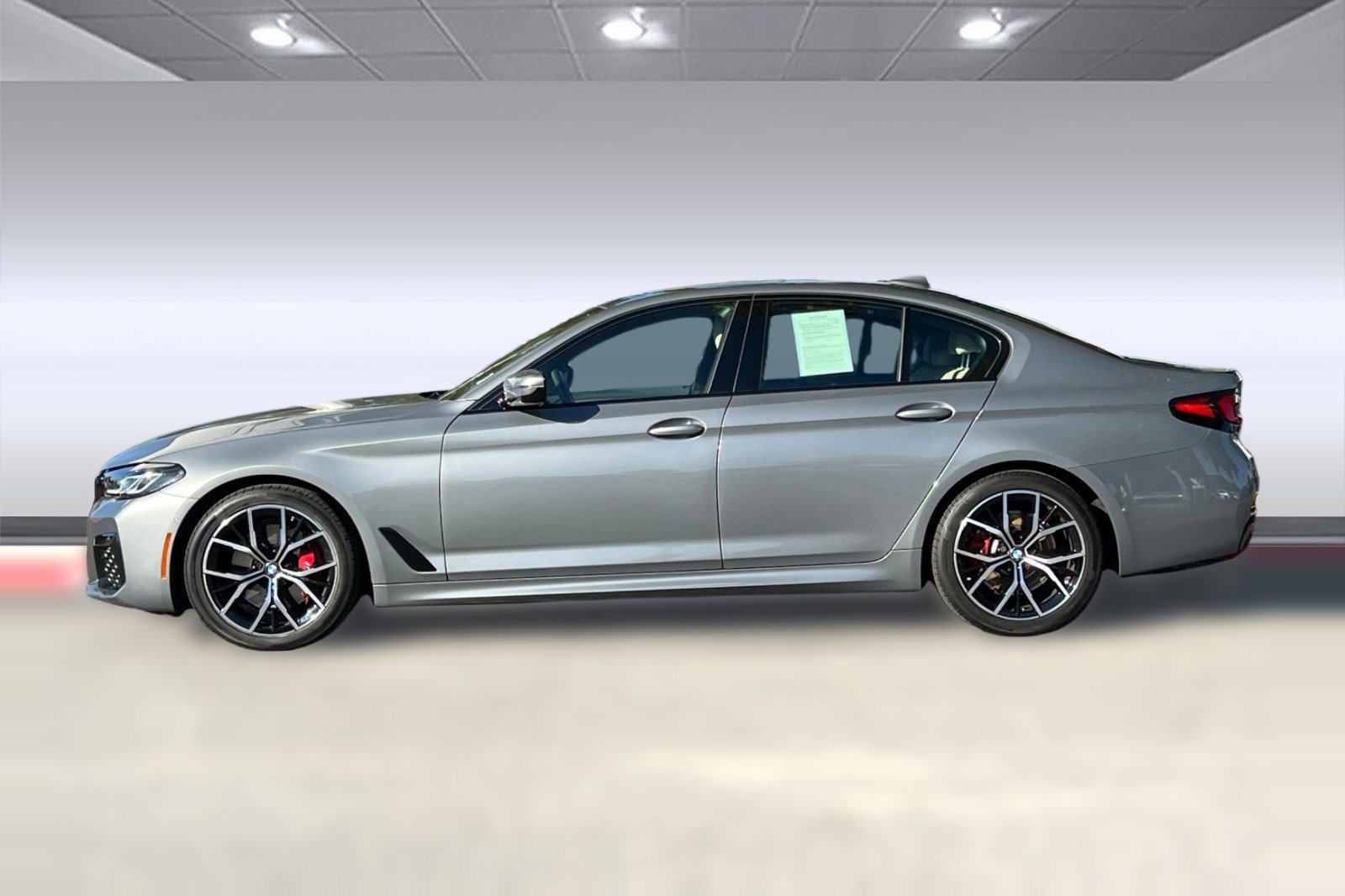 Certified 2023 BMW 530i xDrive w/ Executive Package image 2