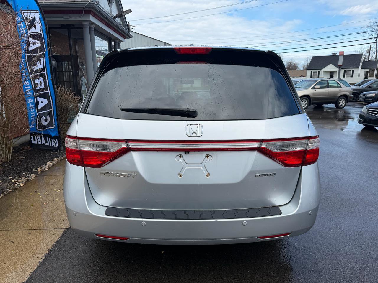 Used 2012 Honda Odyssey Touring Elite image 3