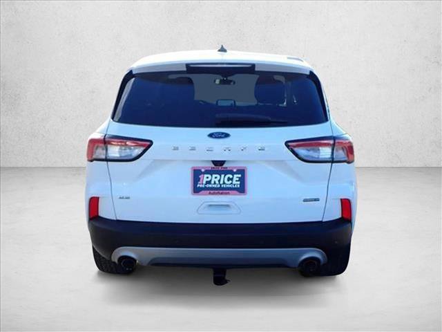 Used 2020 Ford Escape SE Sport image 3