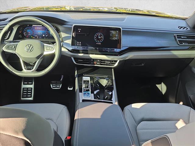 New 2026 Volkswagen Atlas Cross Sport SEL R-Line image 15