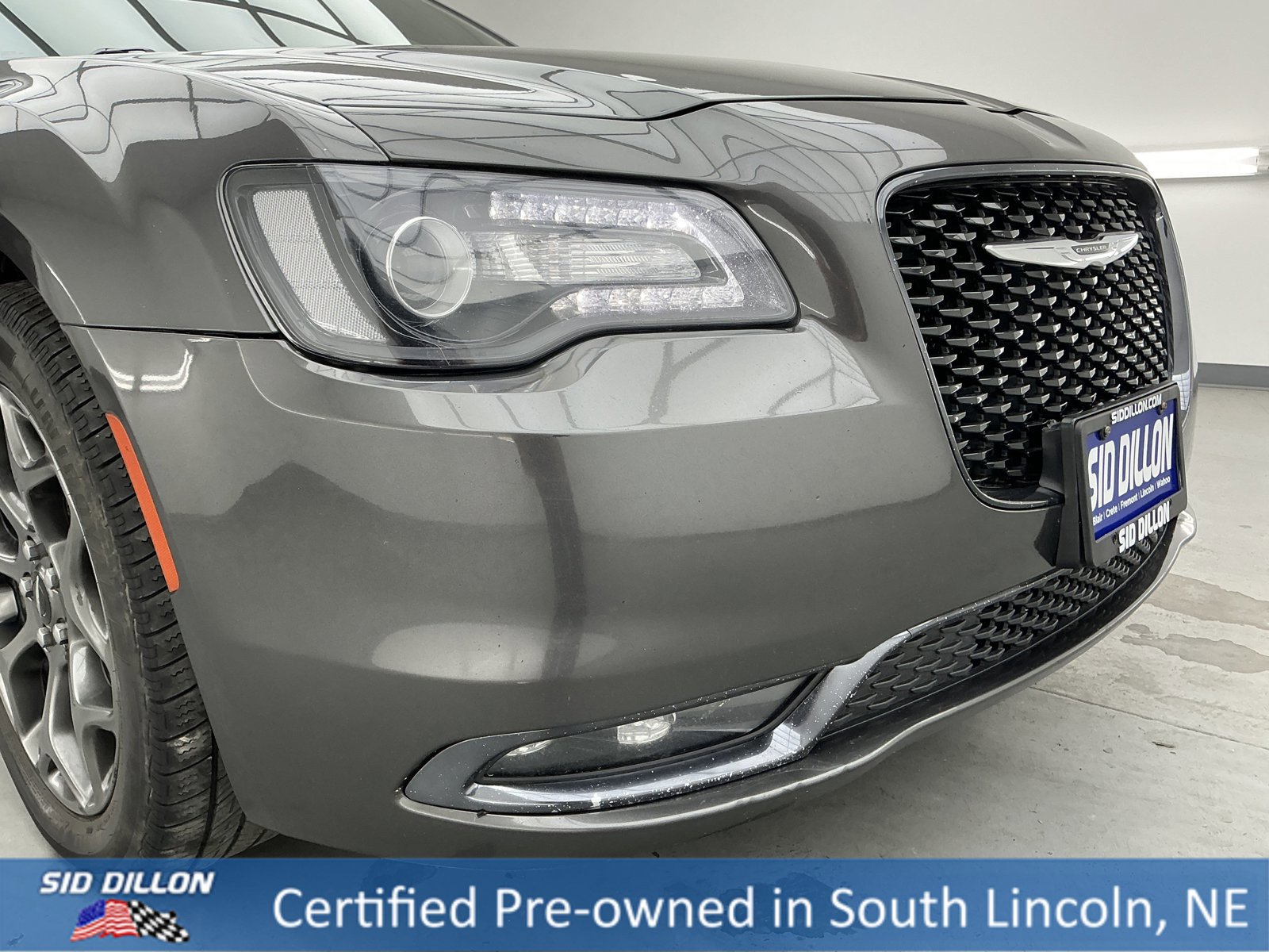 Used 2018 Chrysler 300 S image 26
