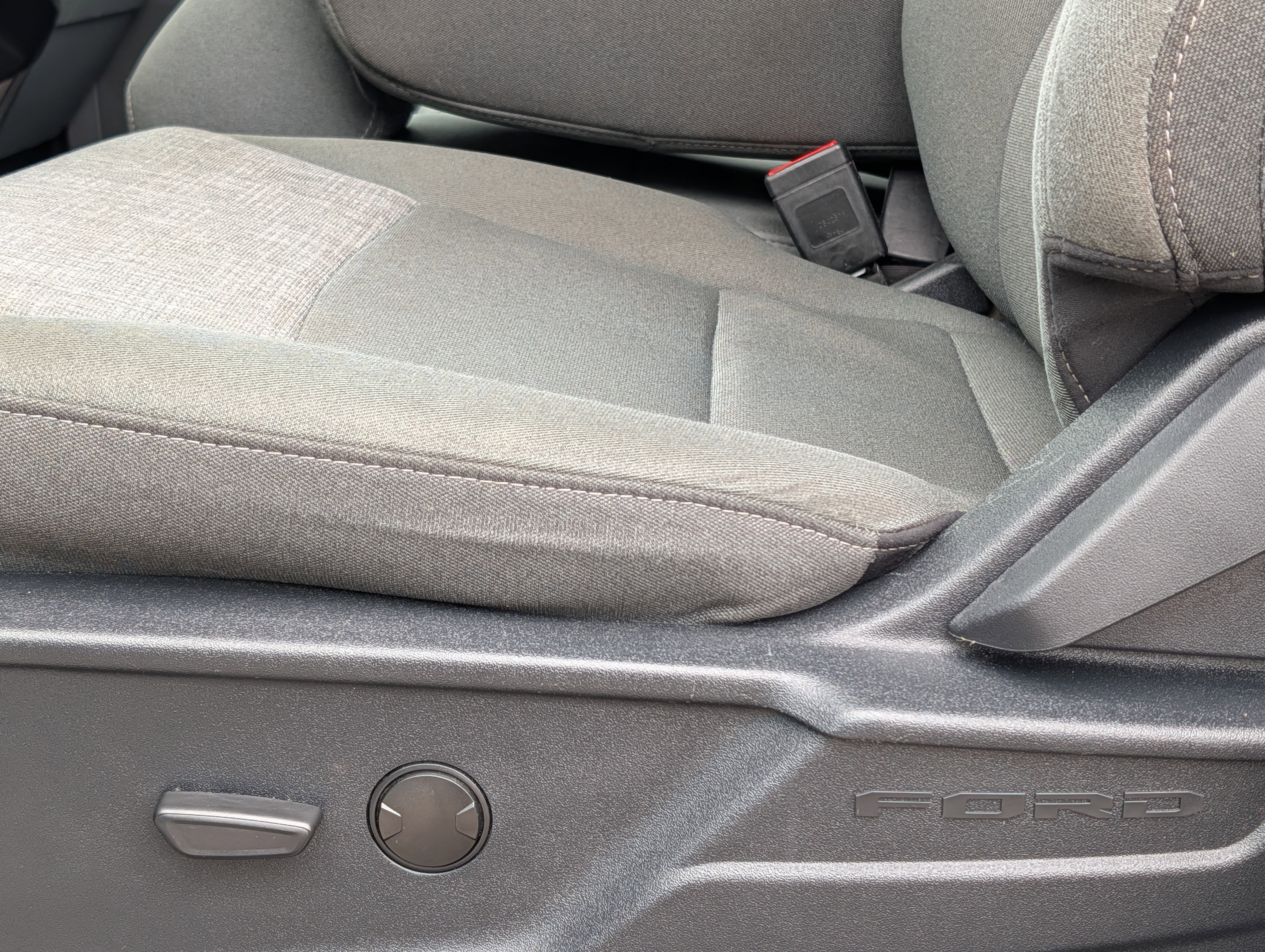 Used 2025 Ford F250 XLT image 12