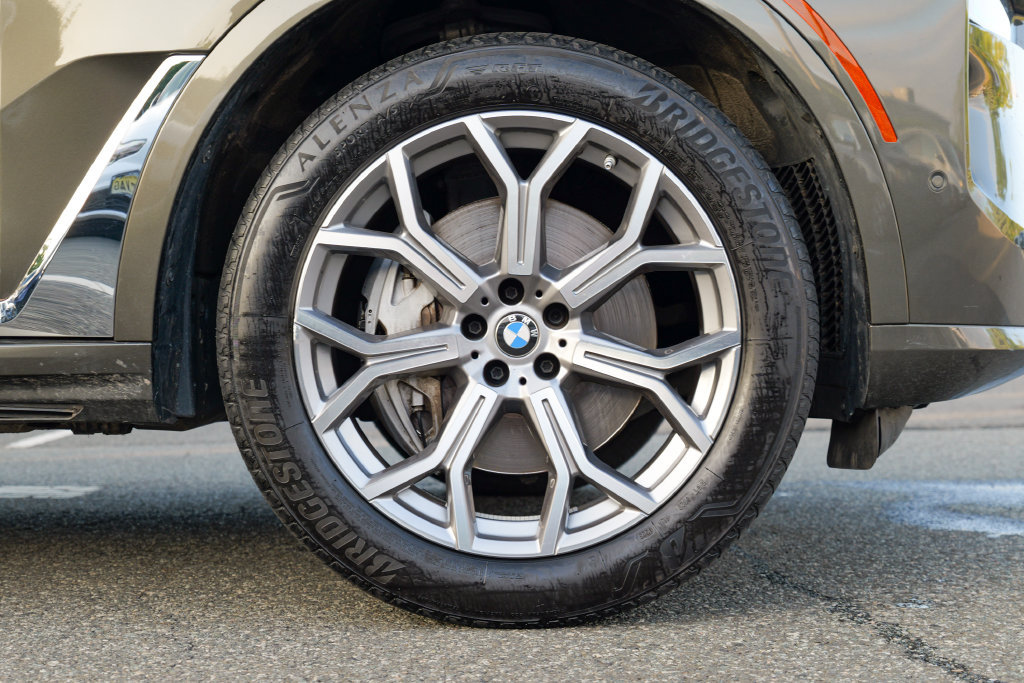 Used 2024 BMW X7 xDrive40i AWD/4WD image 12