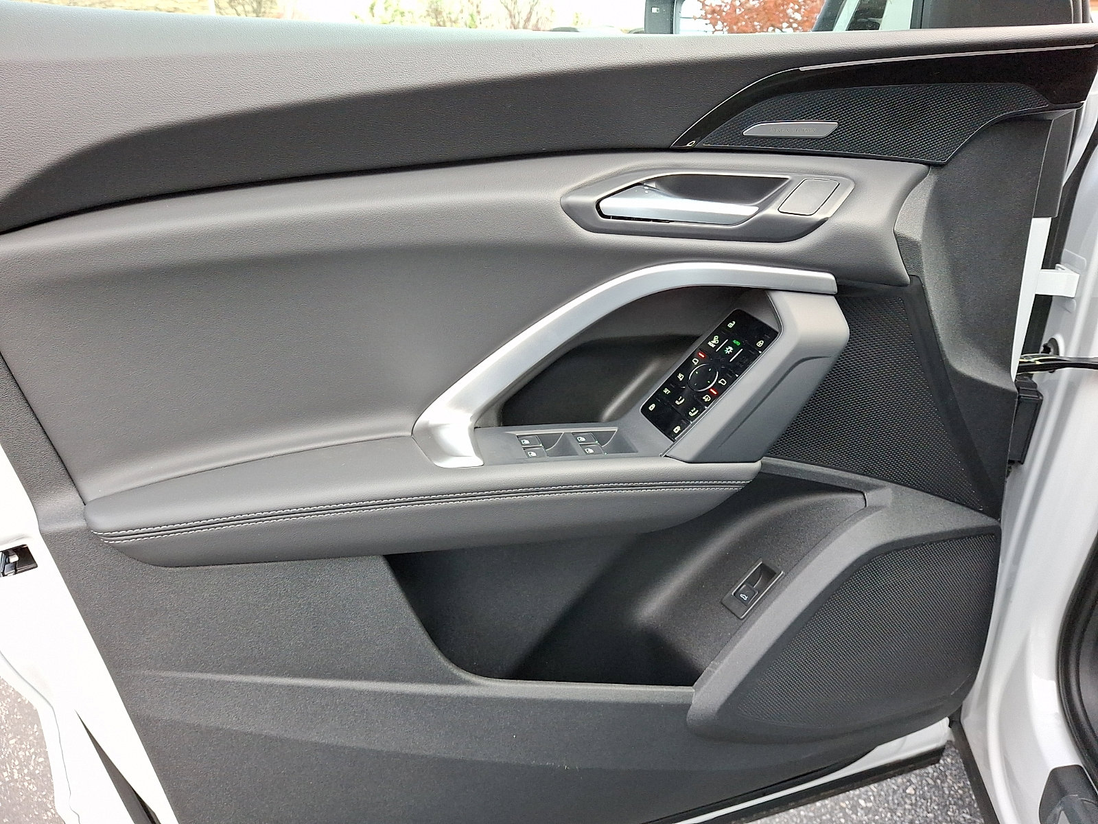 New 2025 Audi Q5 Premium Plus image 8