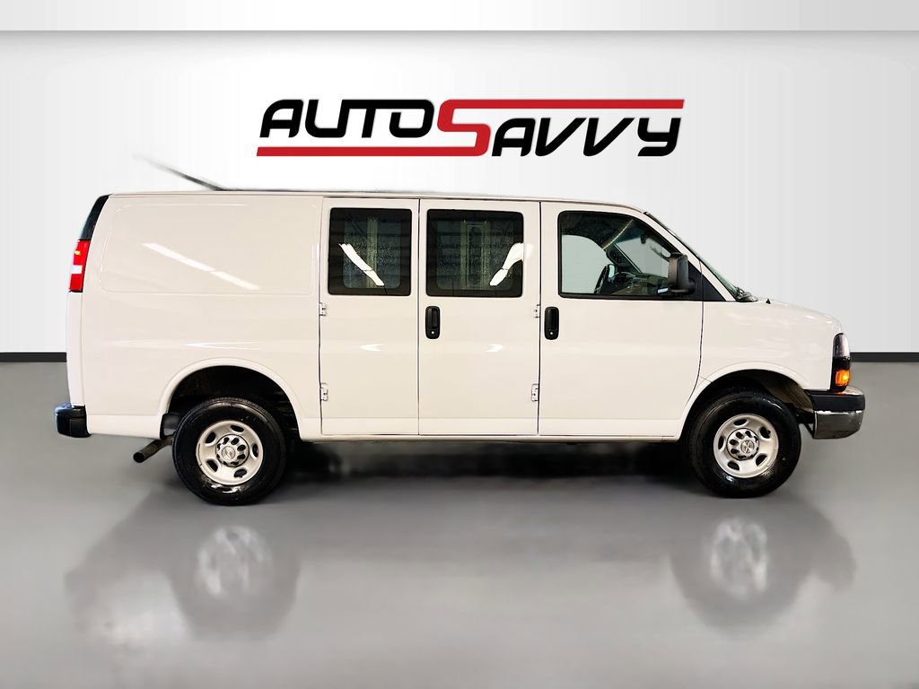 Used 2024 Chevrolet Express 2500 w/ Driver Convenience Package image 8