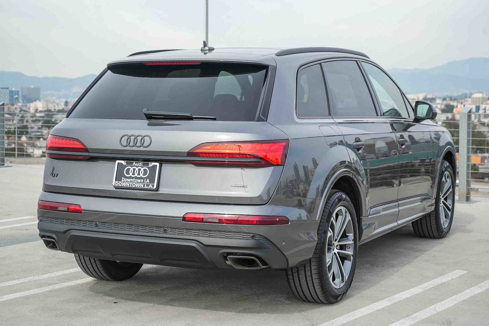 New 2026 Audi Q7 2.0T Premium image 7