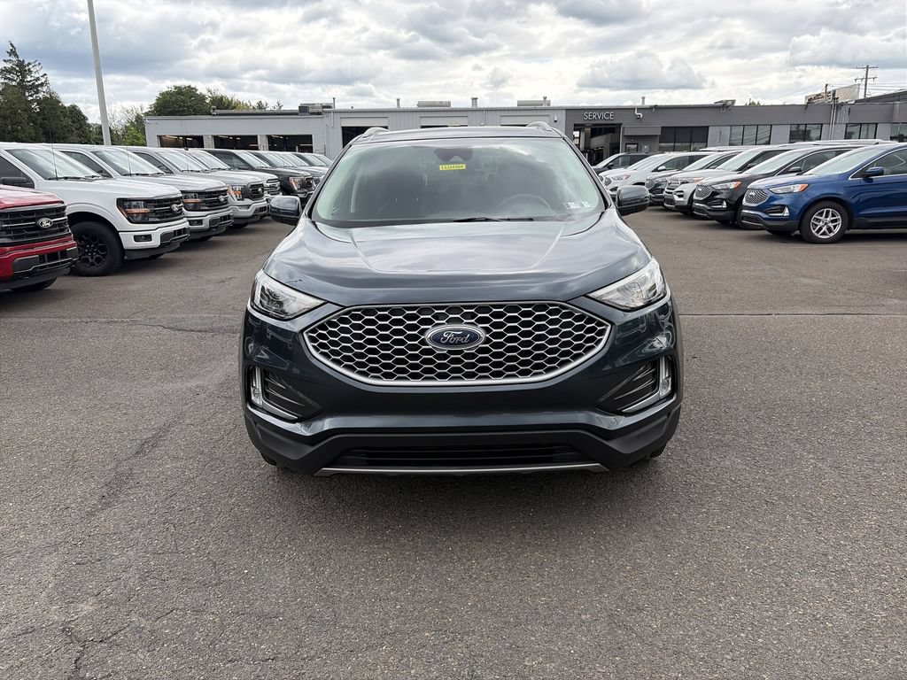 Used 2024 Ford Edge SEL w/ Convenience Package AWD/4WD image 8