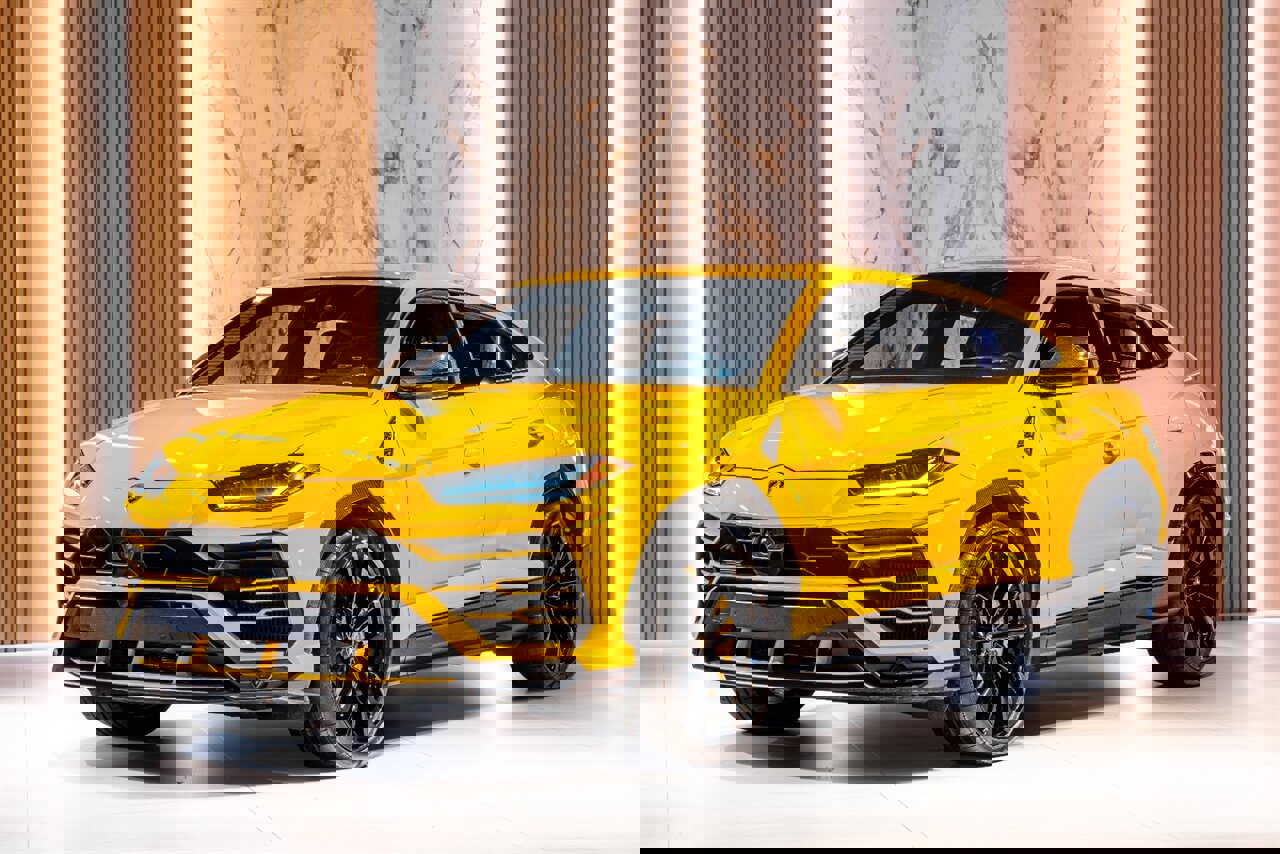 Used 2022 Lamborghini Urus image 1