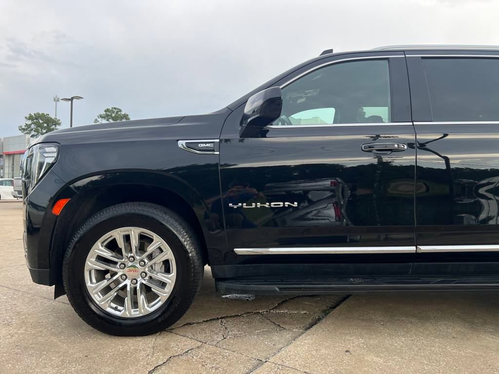 Used 2023 GMC Yukon XL SLT AWD/4WD image 31