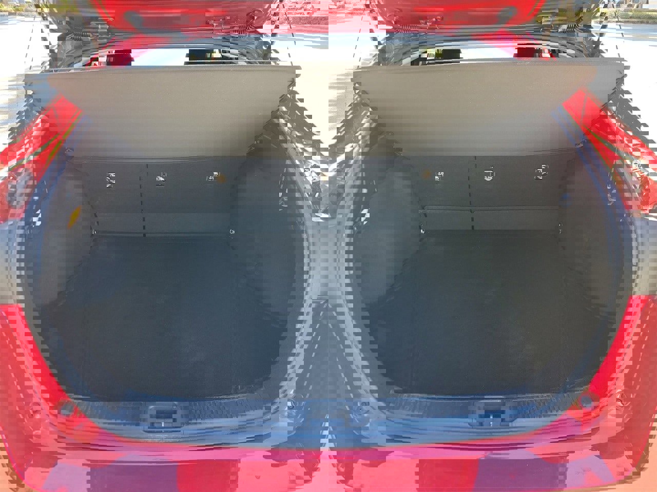 Used 2017 Toyota Prius Four image 8