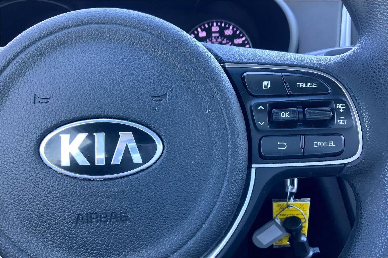 Used 2017 Kia Optima LX FWD image 25