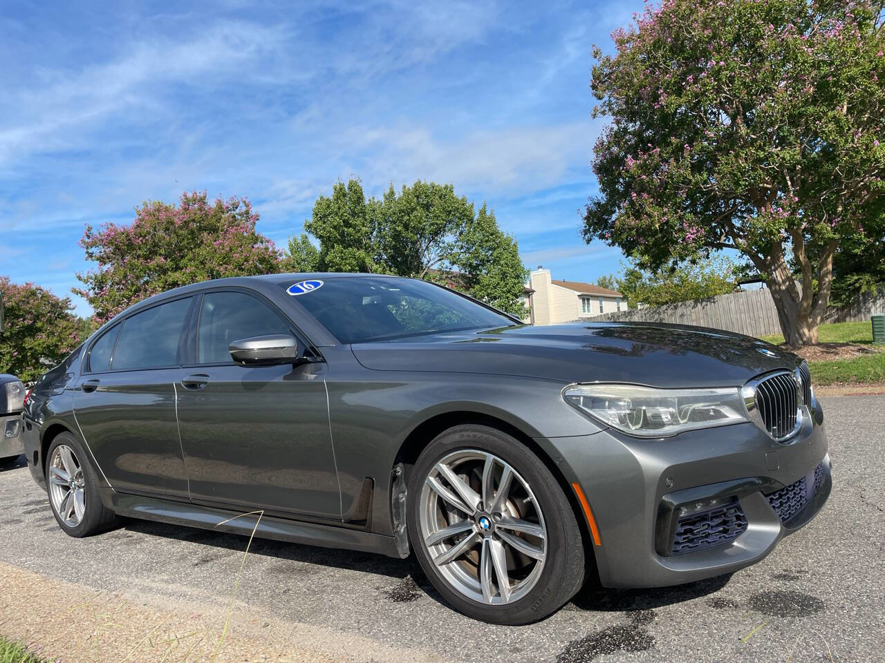 Used 2016 BMW 750i RWD image 8