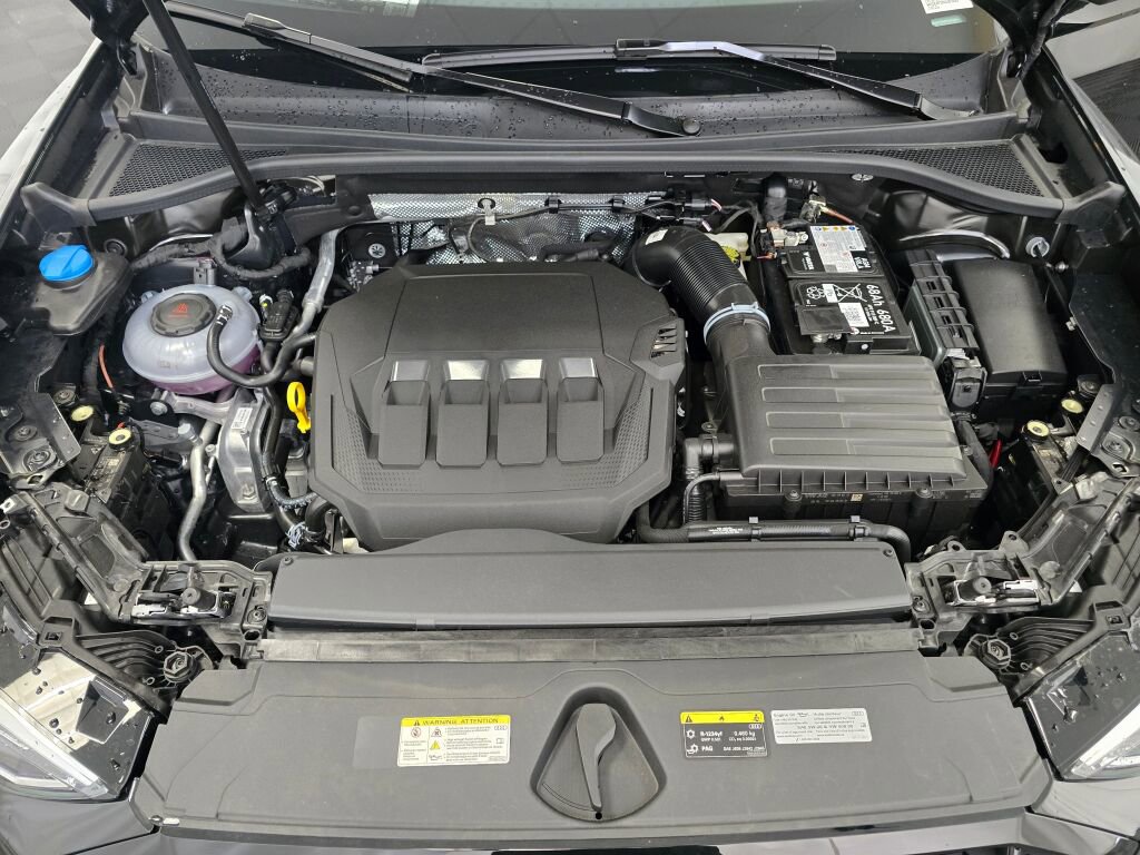 New 2025 Audi Q3 2.0T Premium image 10