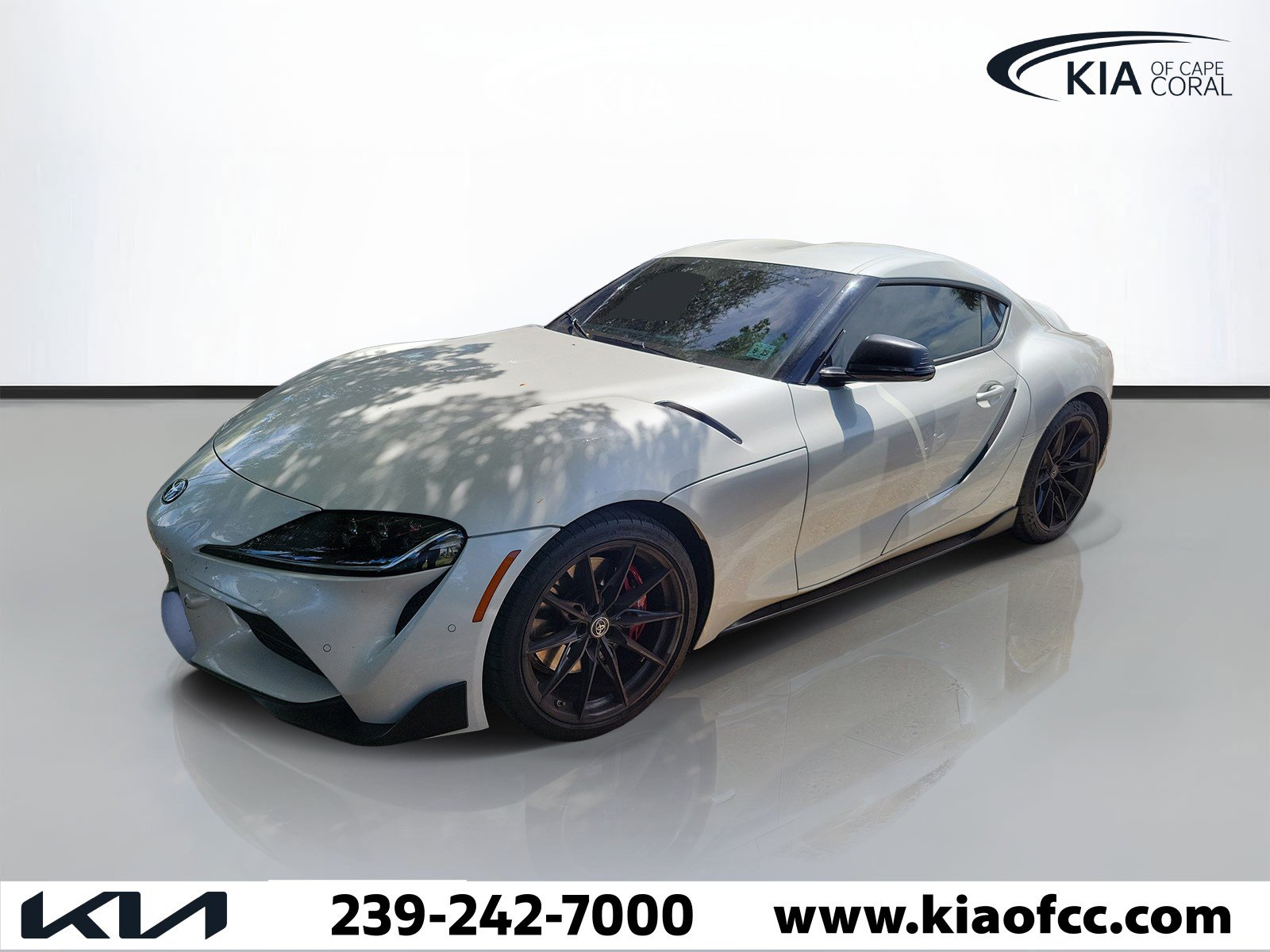Used 2025 Toyota Supra Premium w/ Driver Assist Package RWD image 3
