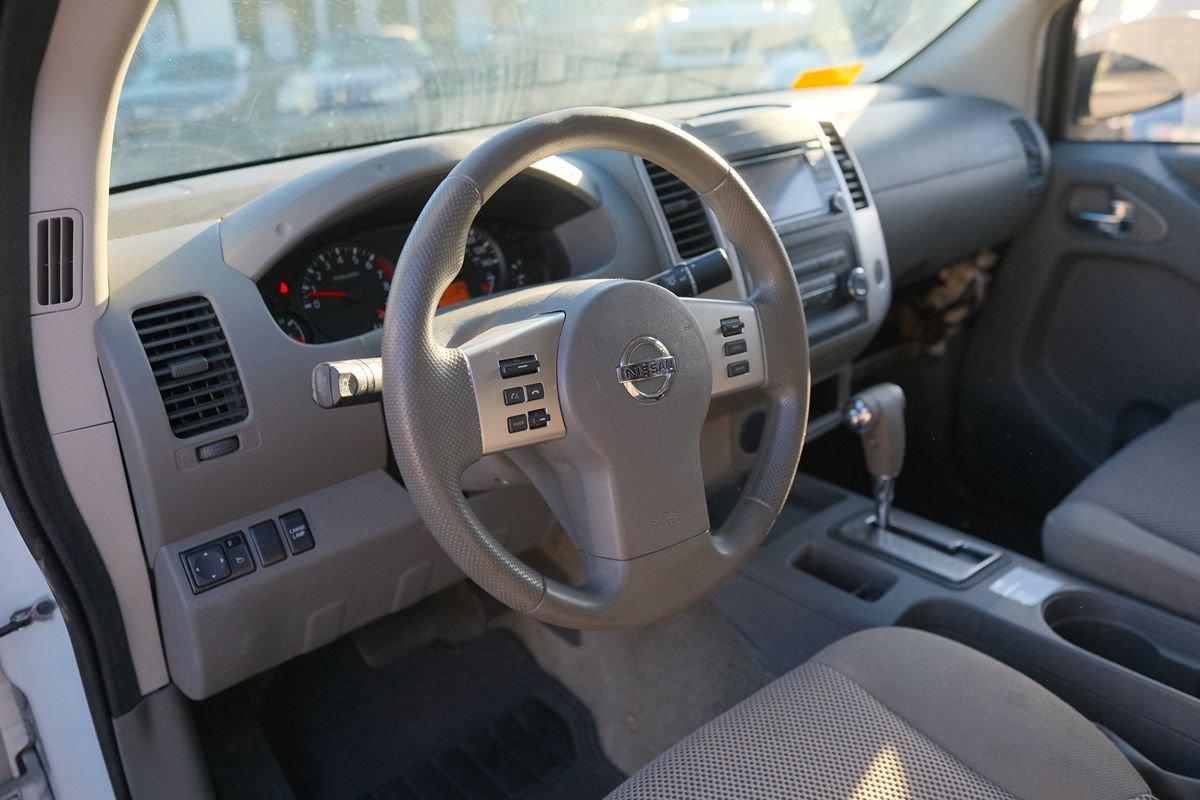 Used 2017 Nissan Frontier SV RWD image 13