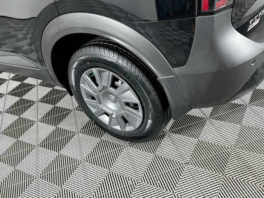 Certified 2025 Nissan Kicks S image 37