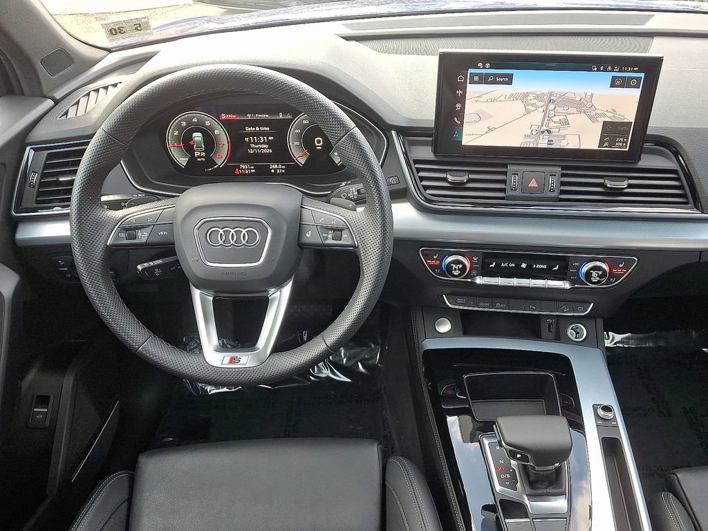 Certified 2025 Audi Q5 2.0T Premium Plus w/ Premium Plus Package image 12