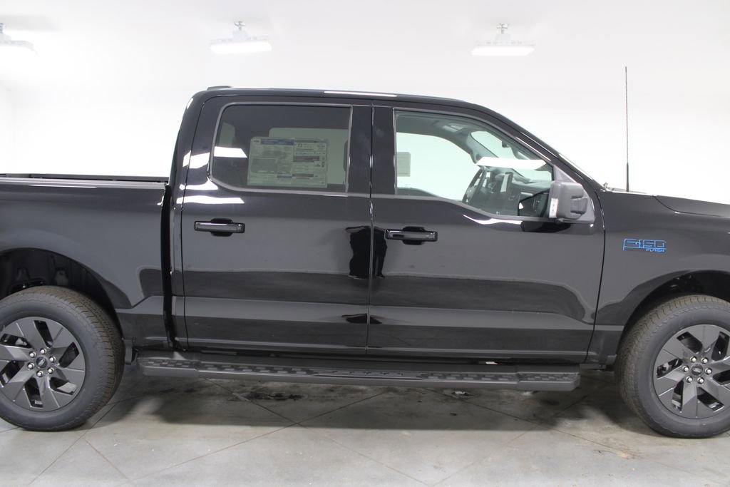 New 2025 Ford F150 Lightning Flash image 16