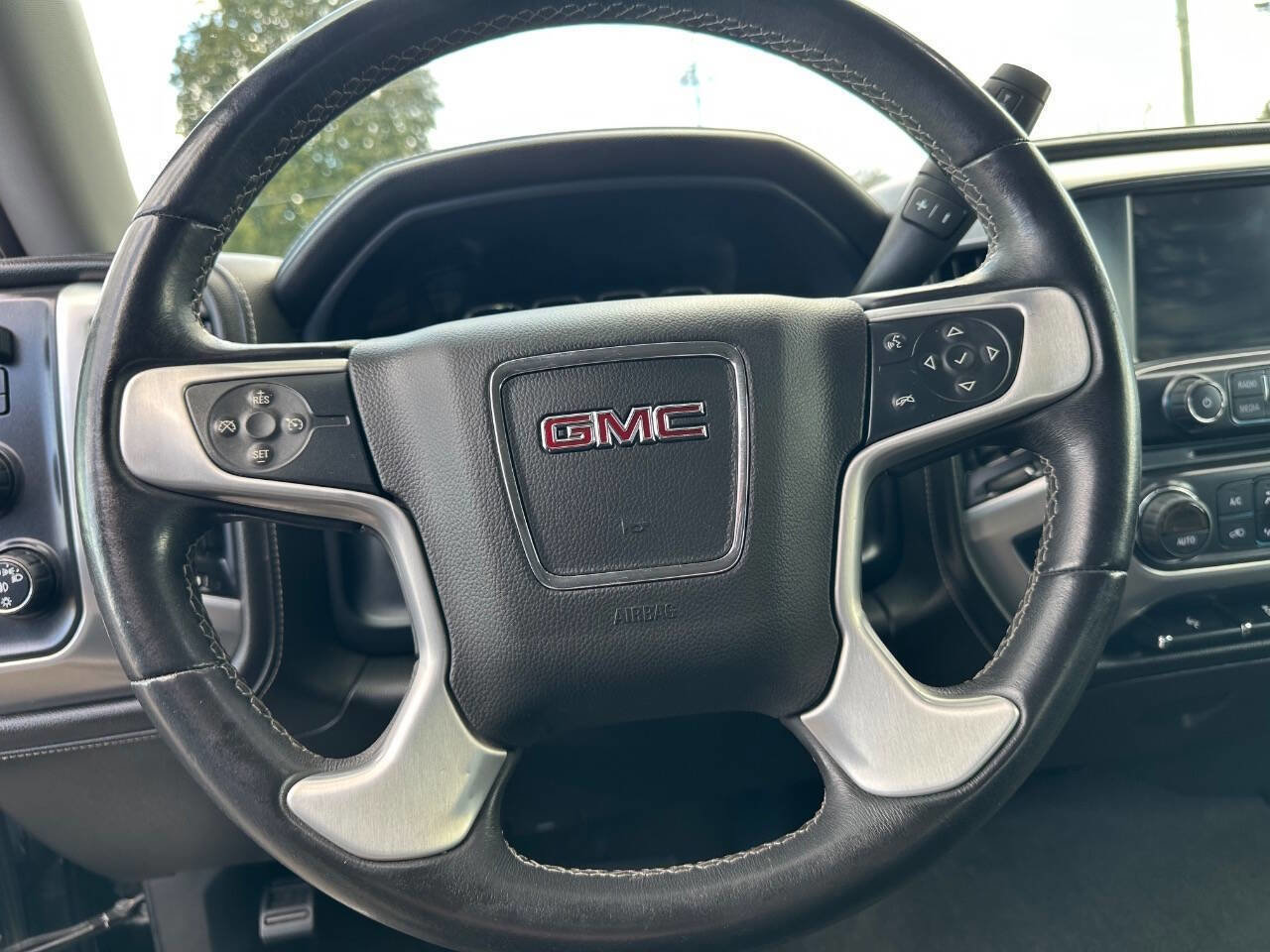 Used 2017 GMC Sierra 1500 SLT w/ SLT Premium Package image 5