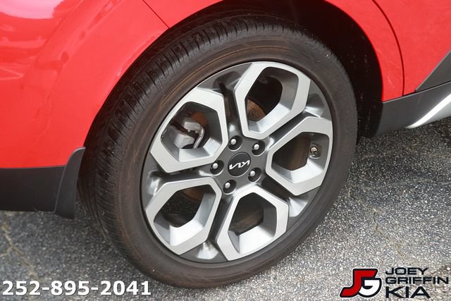 Certified 2025 Kia Soul EX FWD image 9