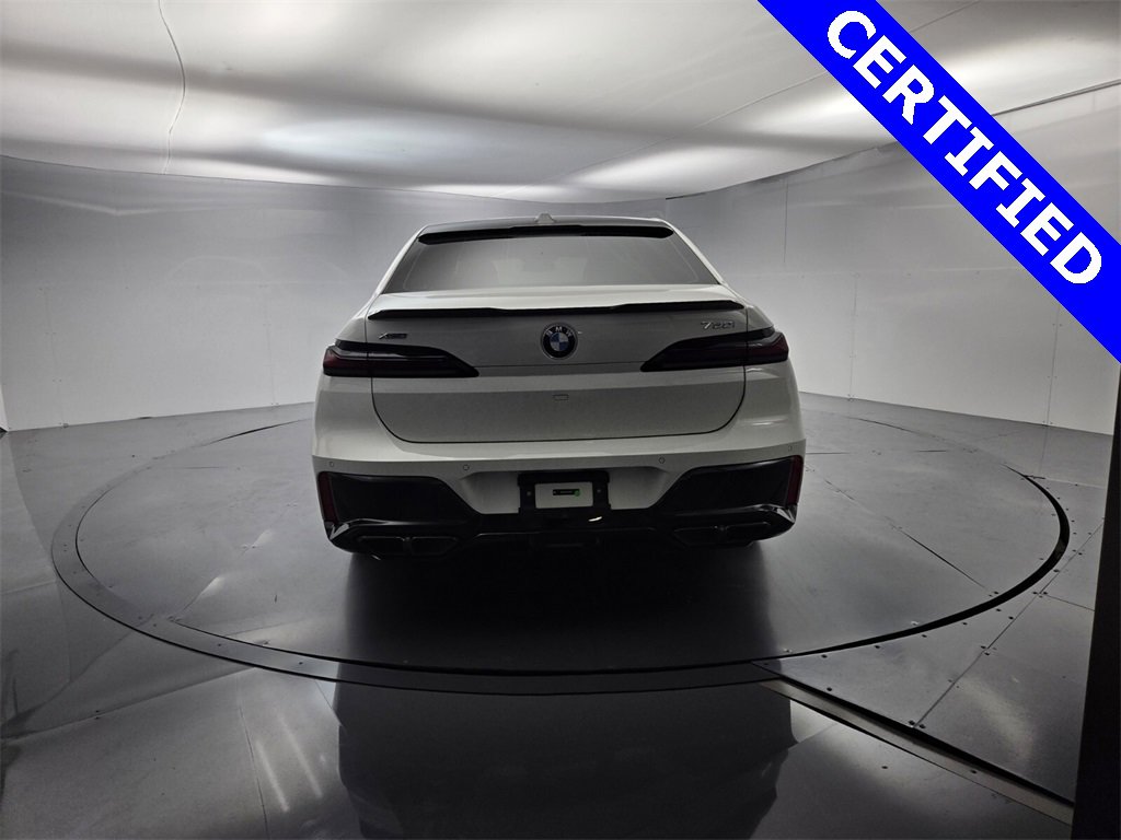 Used 2024 BMW 760i xDrive w/ Executive Package image 7