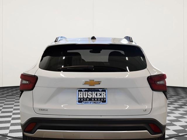 Used 2025 Chevrolet Trax LT image 11