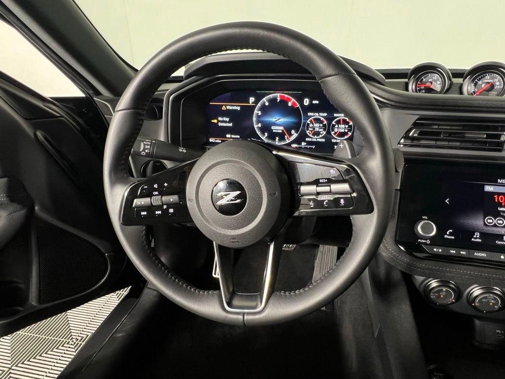 Used 2025 Nissan Z Sport w/ Floor Mat Package image 16