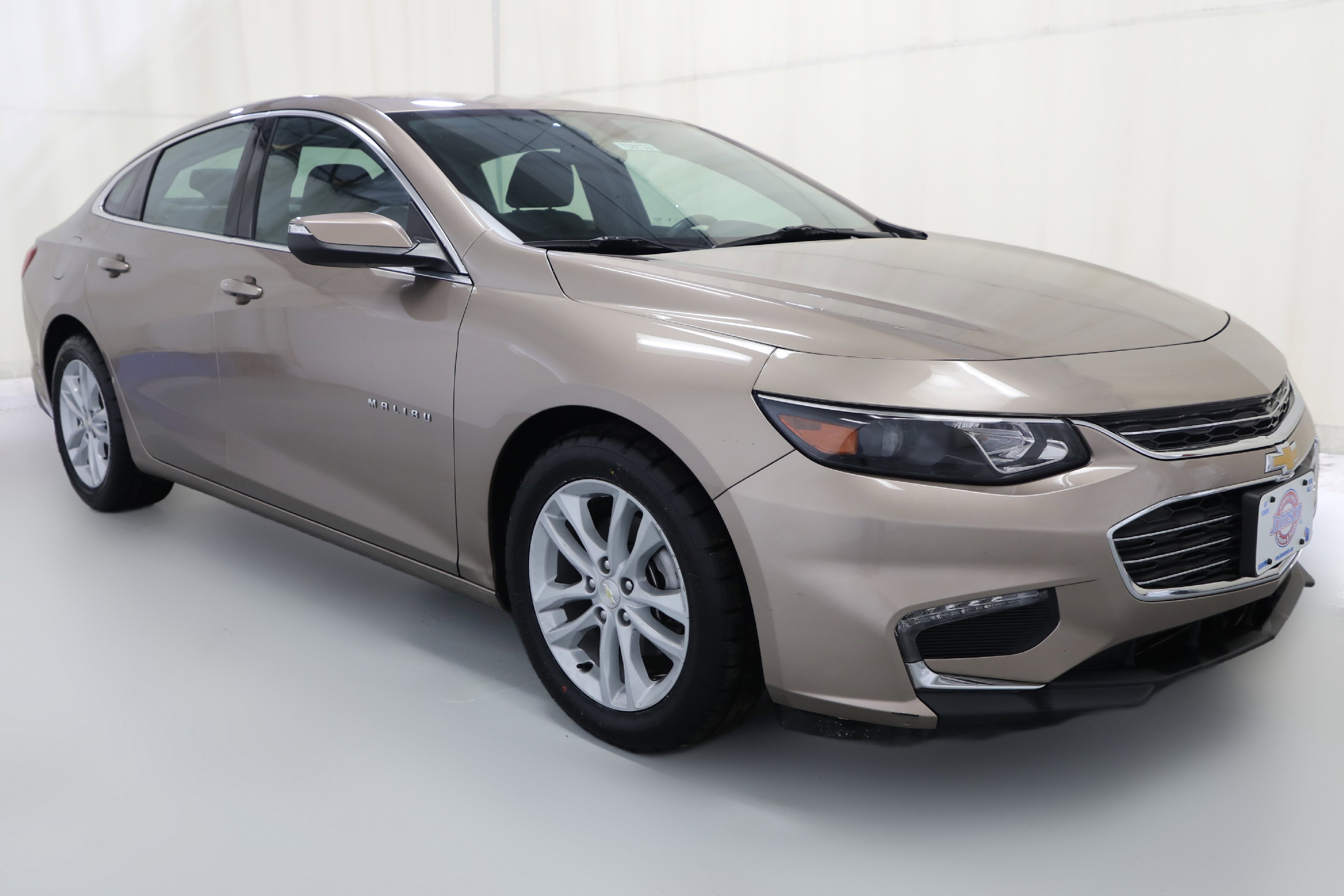 Used 2018 Chevrolet Malibu Hybrid image 16