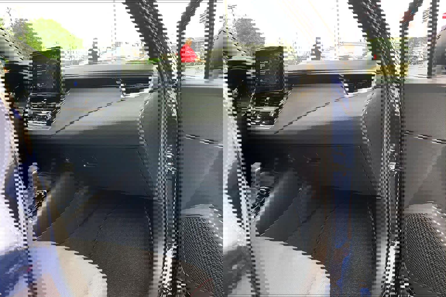 Used 2026 Toyota Corolla SE image 18