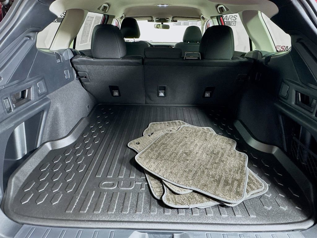 Used 2025 Subaru Outback Premium image 25