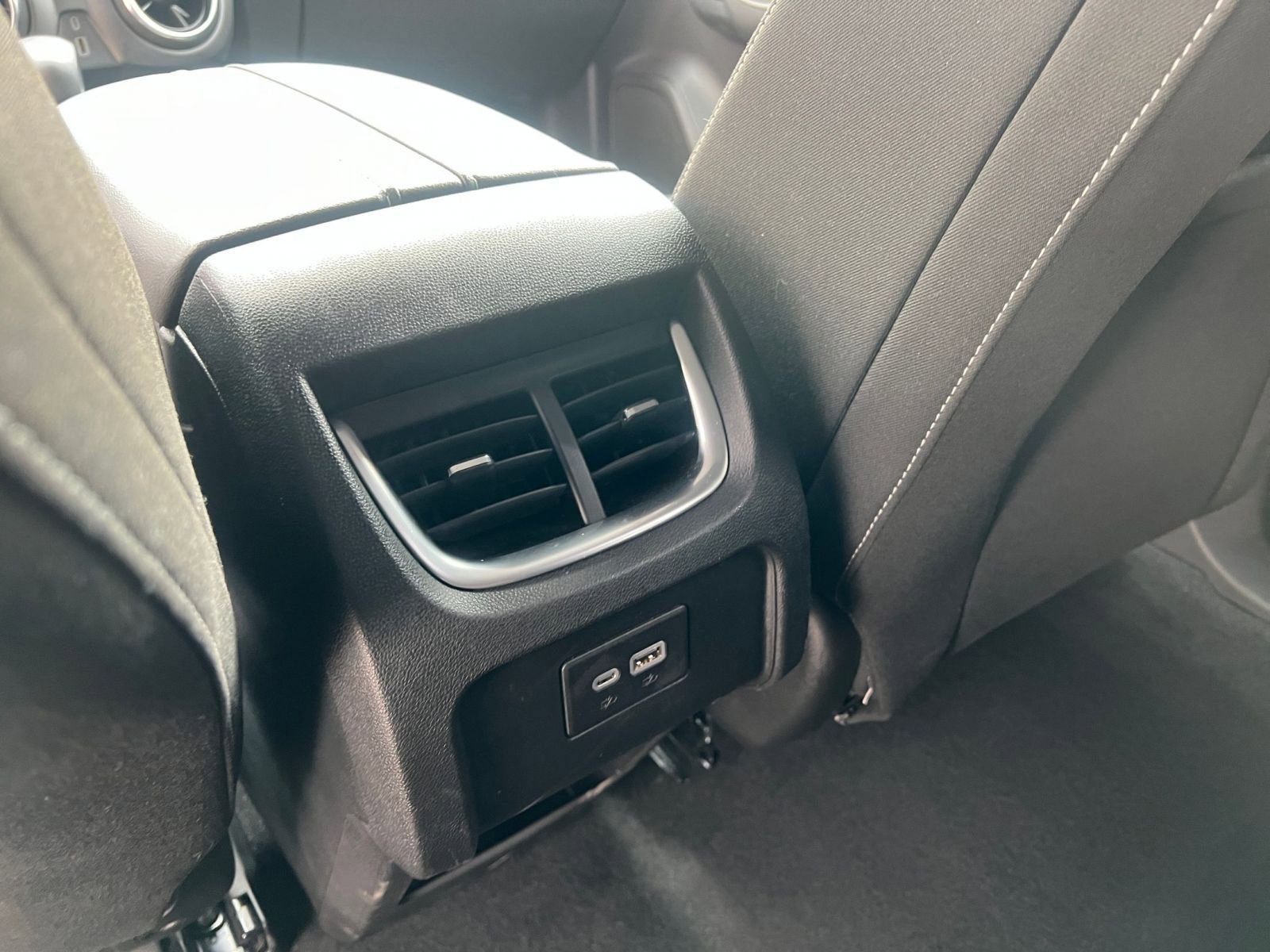 Used 2025 Chevrolet Blazer LT image 23