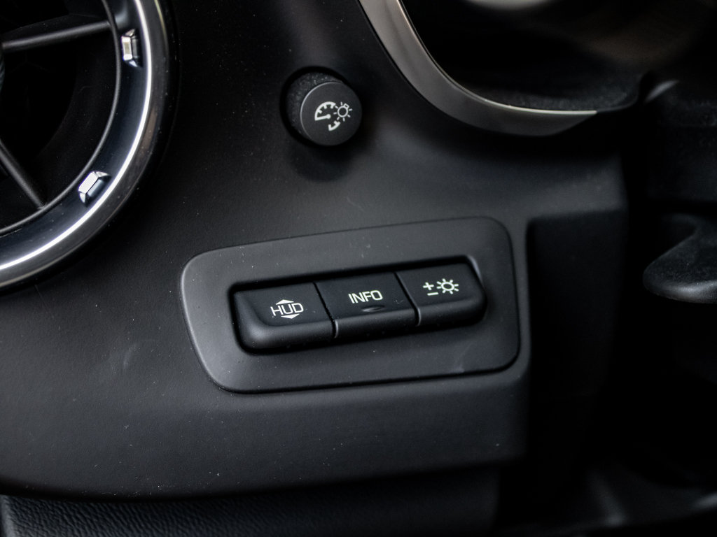 Used 2016 Chevrolet Camaro SS RWD image 37