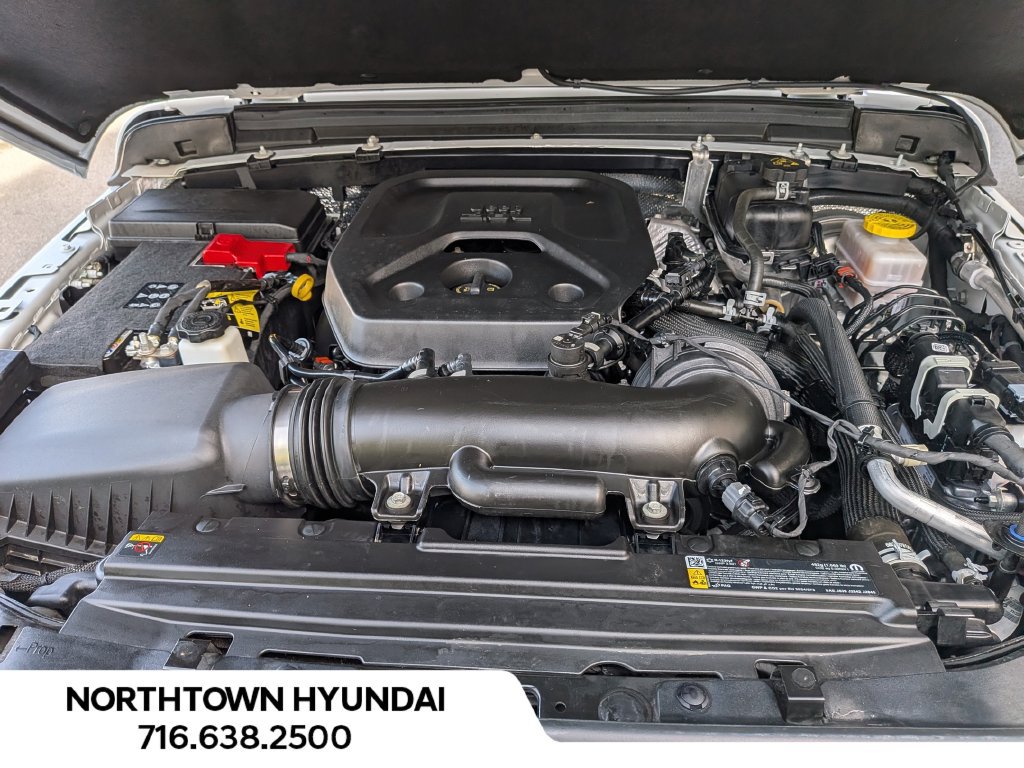 Used 2026 Jeep Wrangler Unlimited Sahara AWD/4WD image 35