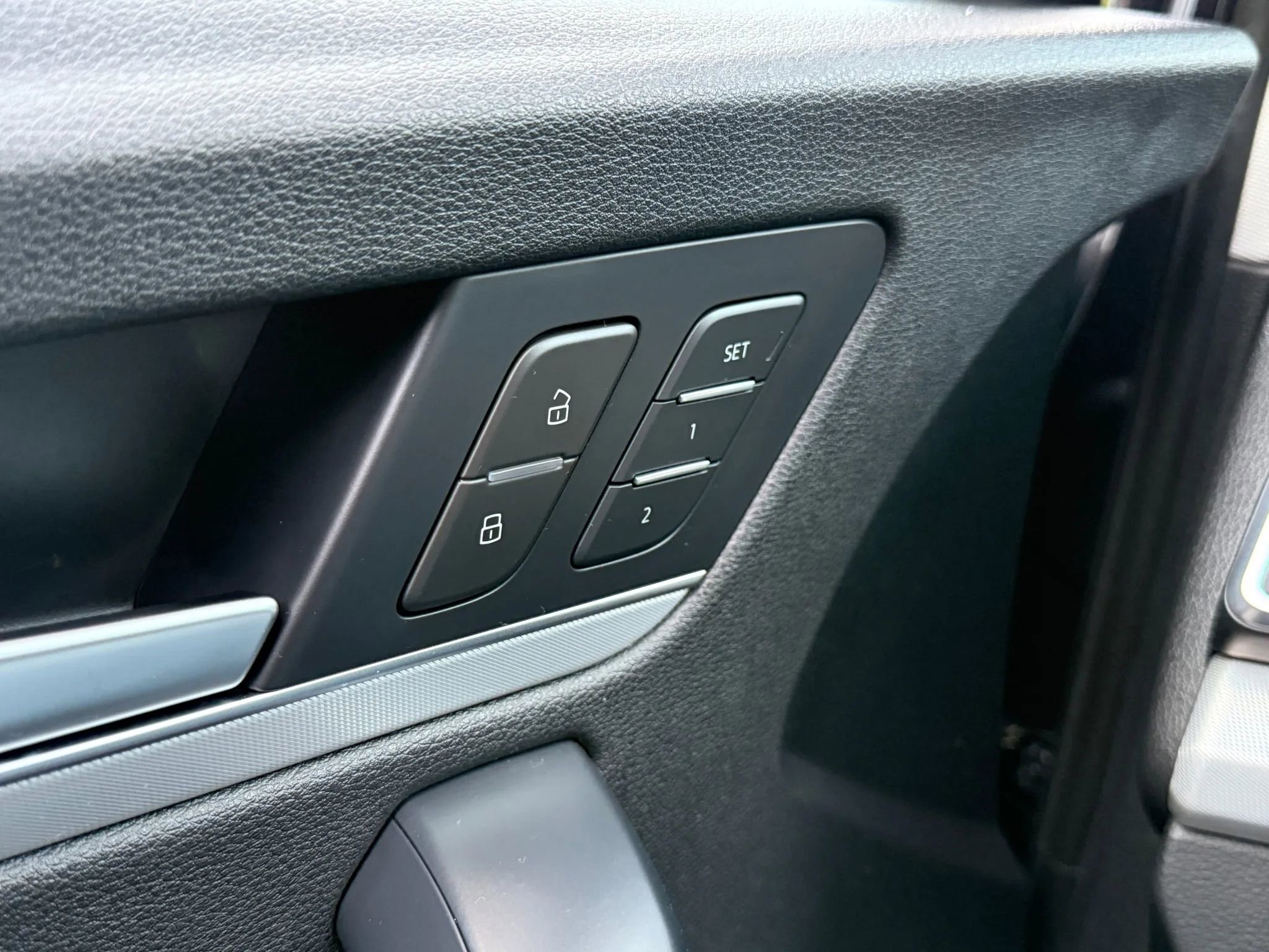 Used 2018 Audi Q5 2.0T Premium Plus w/ Premium Plus Package image 37