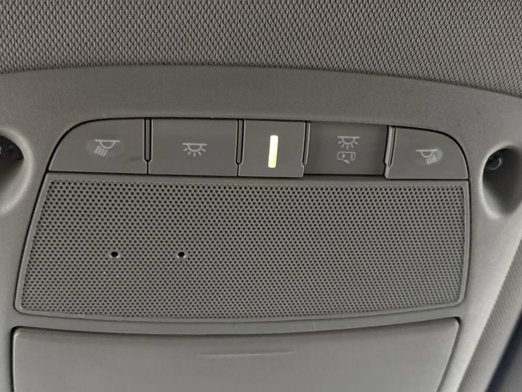 Used 2019 Nissan Rogue SV image 46