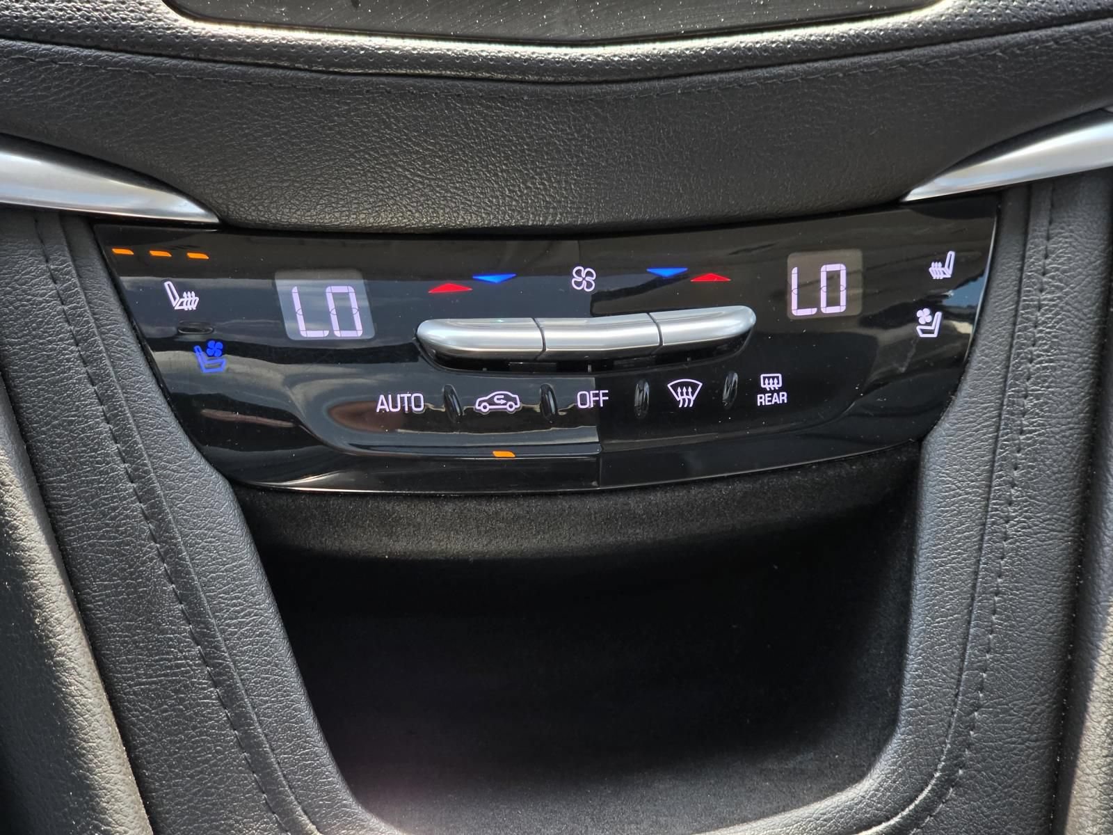 Used 2018 Cadillac XT5 Premium Luxury w/ Driver Assist Package FWD image 31