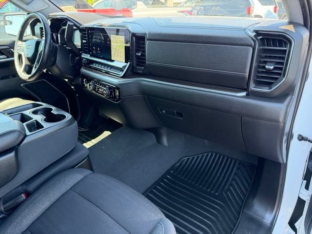 Certified 2022 Chevrolet Silverado 1500 LT AWD/4WD image 16