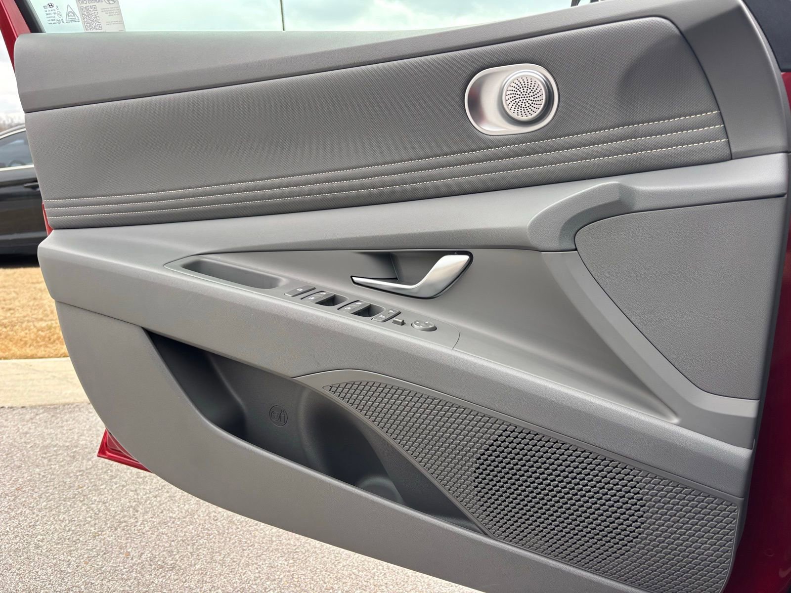 Certified 2025 Hyundai Elantra Sport FWD image 11