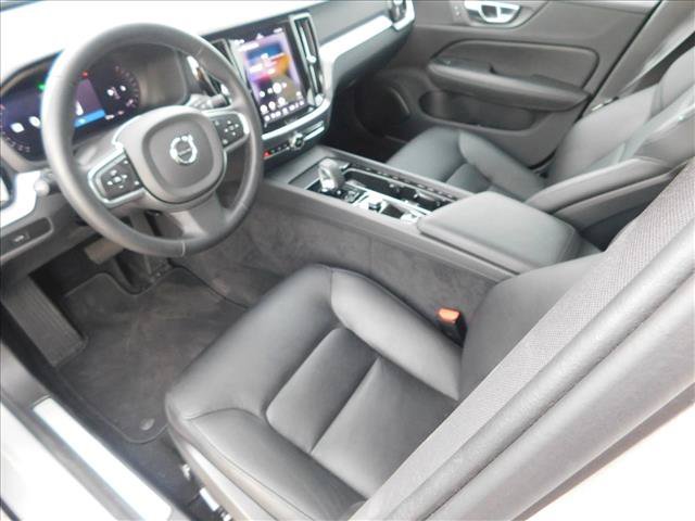 Used 2025 Volvo S60 B5 Core FWD image 16
