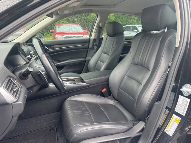 Used 2022 Honda Accord Touring image 10