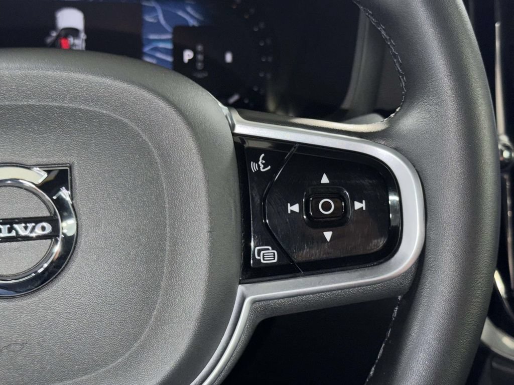 Used 2023 Volvo S60 B5 Plus w/ Climate Package FWD image 29