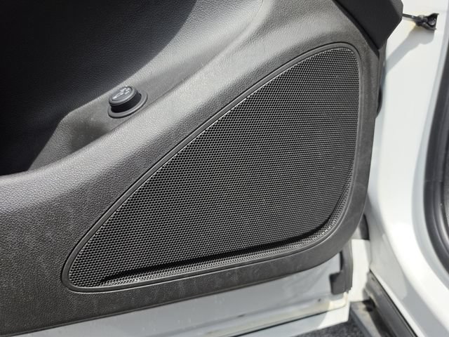 Used 2020 Buick Envision Essence w/ LPO, Active Package FWD image 22