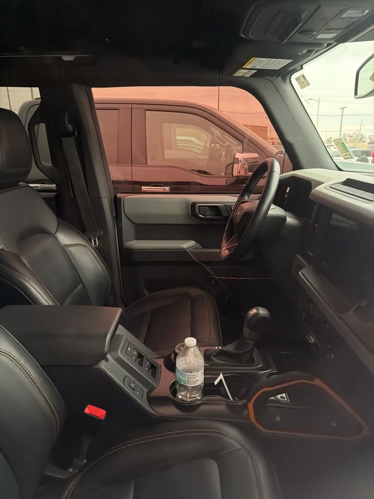 Used 2023 Ford Bronco Badlands w/ Sasquatch Package image 11