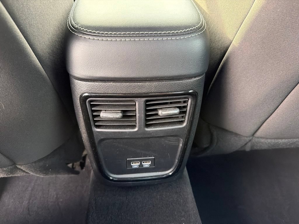 Used 2022 Dodge Charger SXT w/ Blacktop Package RWD image 17
