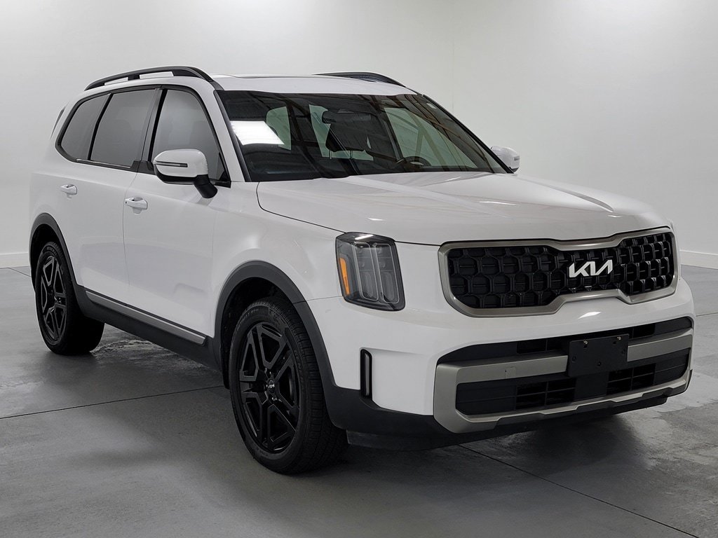 Used 2023 Kia Telluride EX X-Line AWD/4WD image 2